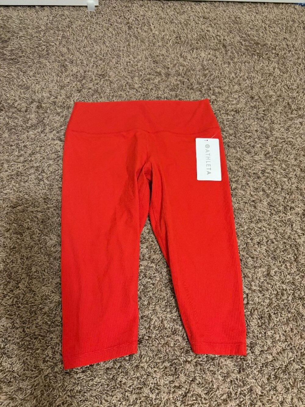 Athleta Transcend Rib Crop Leggings Medium Cardinal Red High Rise Stretch NWT